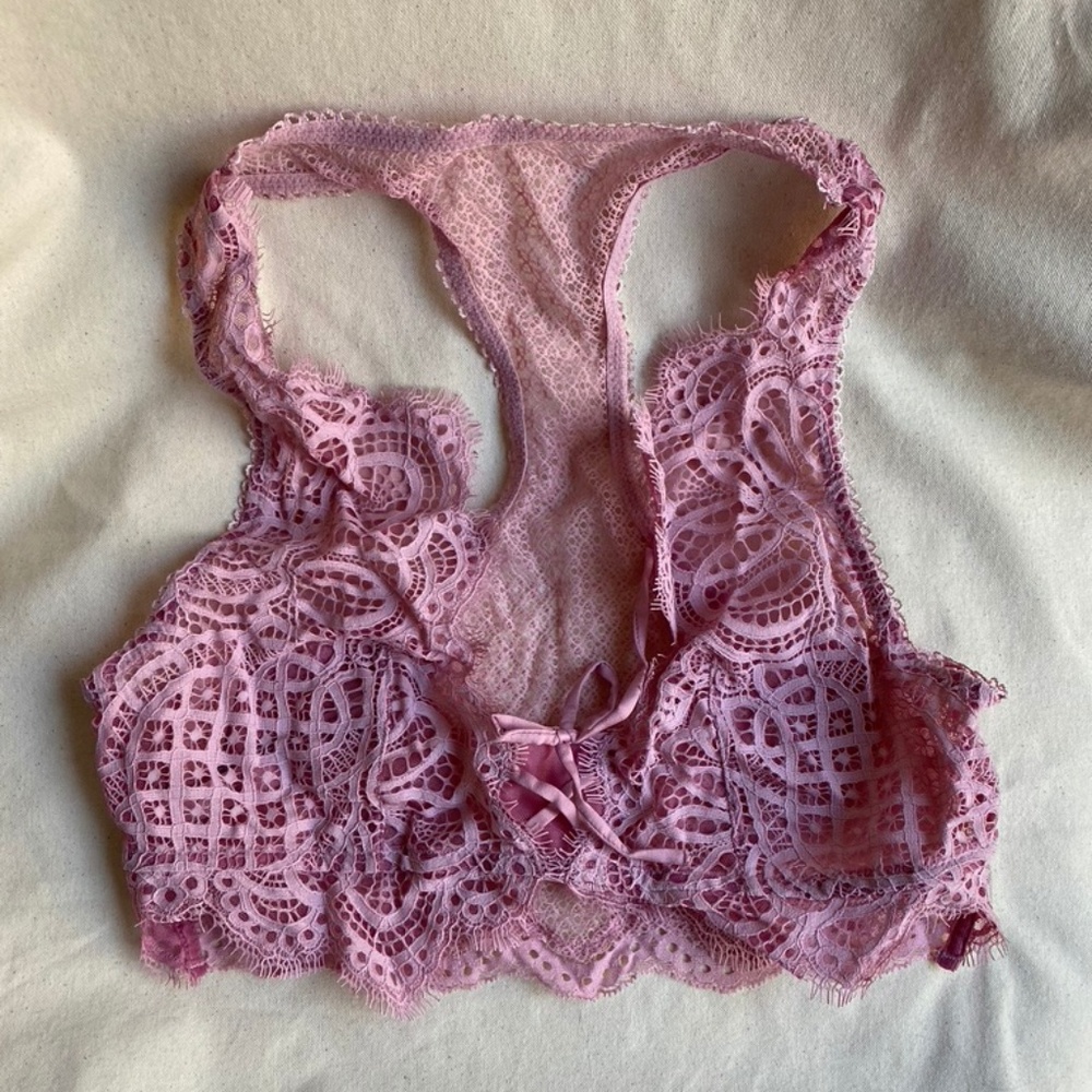 Victoria's Secret Lace Racerback Bralette NWT